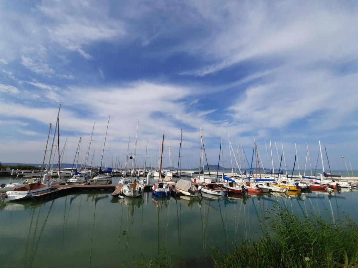 Marica Apartman Balatonfenyves Extérieur photo